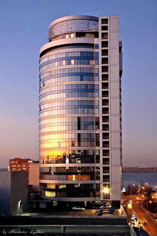 Seven Eleven Apartment Hotel In Most City دنيبروبيتروفسك المظهر الخارجي الصورة